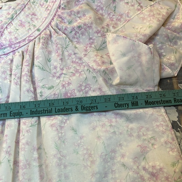 Vtg Lady Manhattan Nightgown Purple White Floral Snap Front Pocket - Picture 8 of 14